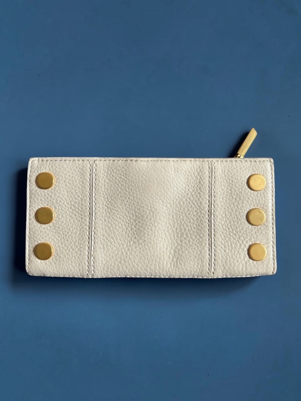 Hammitt 110 North Calla Lilly White Pebbled Leather Wallet w/Brushed Gold Rivets